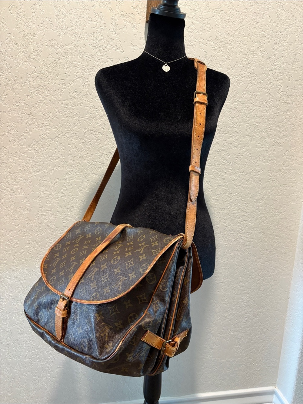 Louis Vuitton Saumur 35 Brown Monogram Crossbody Bag